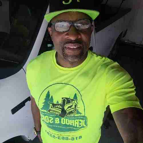 Jerrod & Sons Hauling Towing and Landscaping Services LLC Logo