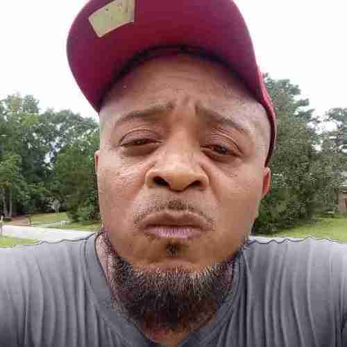 YB Cool Cutz Logo
