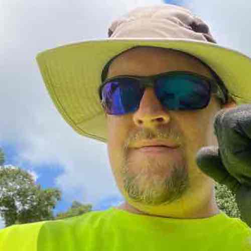 Ryan's Mowing LLC Logo